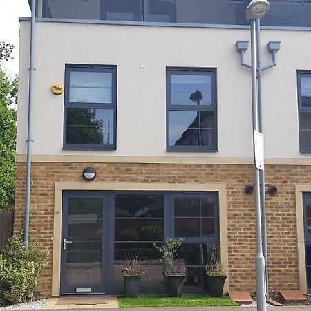 Sunderland Place Farnborough  Bagian luar foto