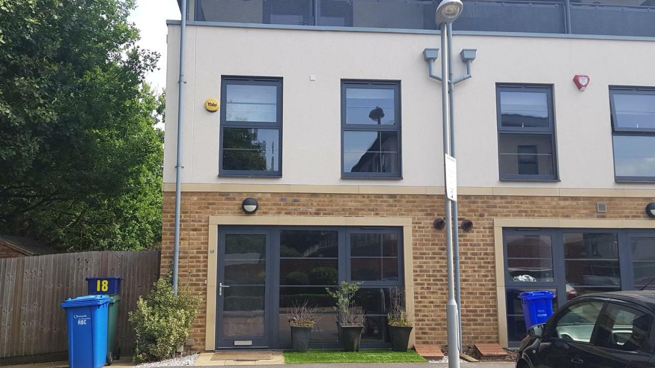 Sunderland Place Farnborough  Bagian luar foto